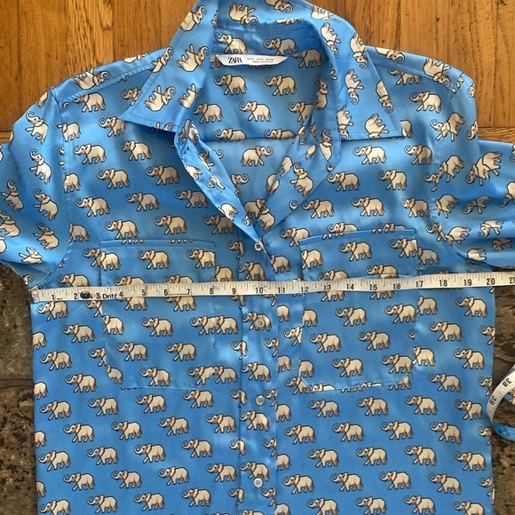ZARA Baby Blue Elephant Print Button Down Long Sleeve Blouse Size Small - Picture 10 of 13